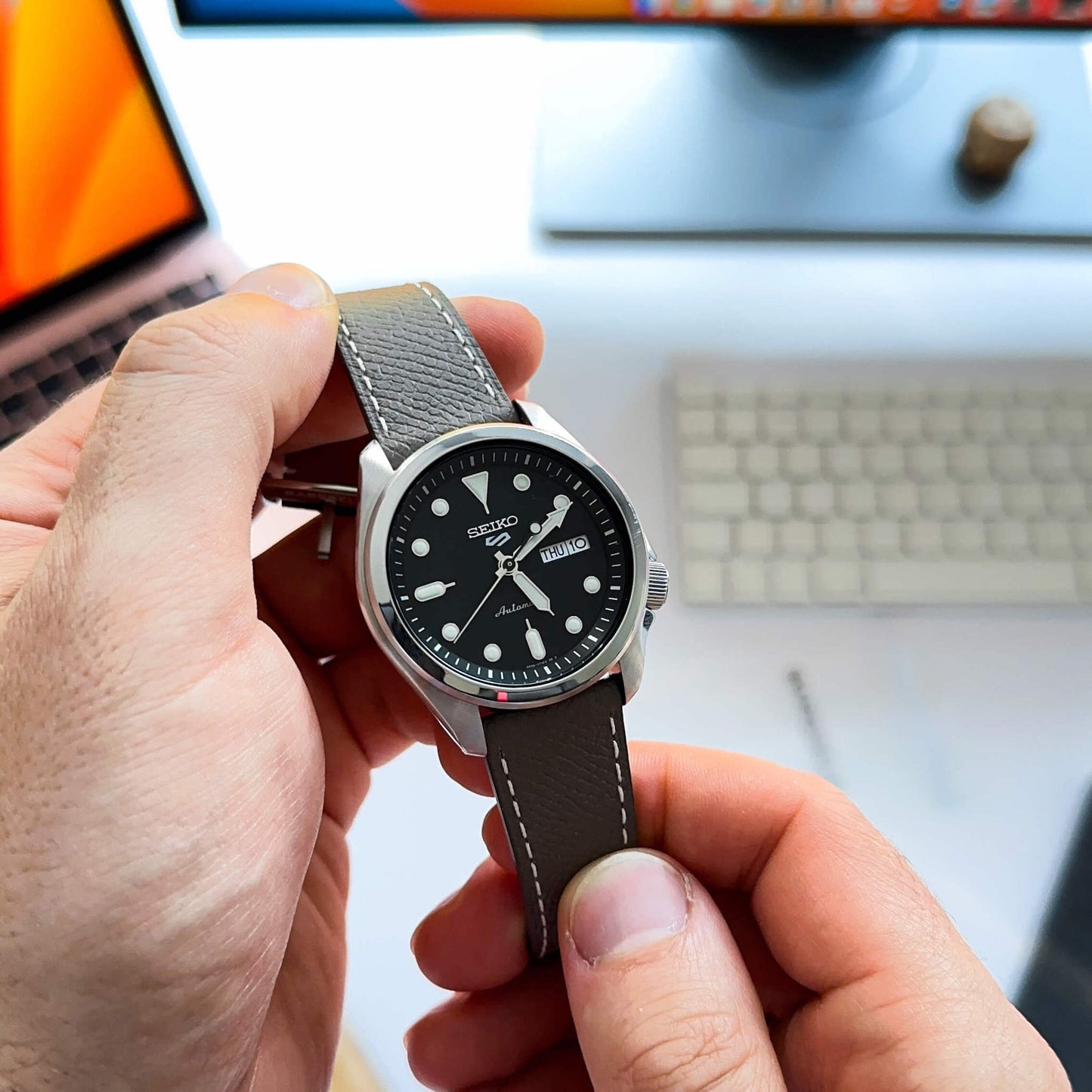 GREY - GRAINED CALF LEATHER WATCH STRAP